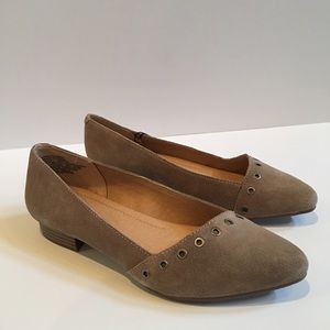 NWT Sonoma | Taupe Suede Flats